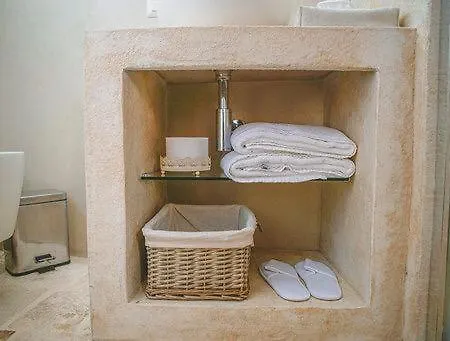 Bed & Breakfast Trullo Grace -trulli Anti' Charme & Relax *