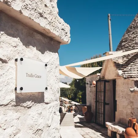 Bed & Breakfast Trullo Grace -trulli Anti' Charme & Relax