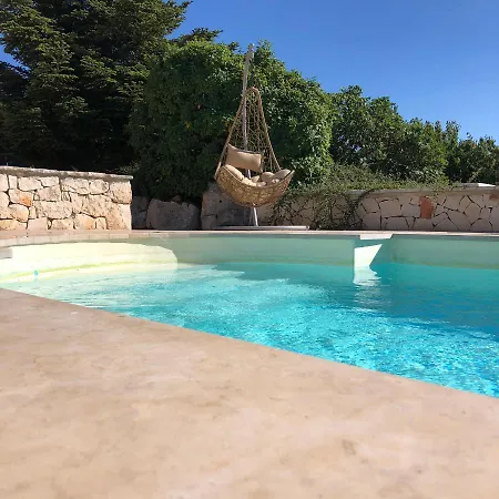 Trullo Grace -trulli Anti' Charme & Relax Bed & Breakfast
